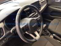Kia Rio 2023 5p LX L4/1.6 Aut 2023 Kia Rio Ingreso Interiores 2