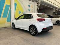 Kia Rio 2023 5p LX L4/1.6 Aut 2023 Kia Rio Venta Exteriores 7