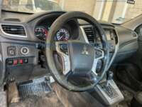 Mitsubishi L200 2022 4p GLS Doble Cabina L4/2.5/T Diesel Aut 4X4 2022 Mitsubishi L200 Ingreso Interiores 0