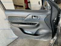 Mitsubishi L200 2022 4p GLS Doble Cabina L4/2.5/T Diesel Aut 4X4 2022 Mitsubishi L200 Ingreso Interiores 15