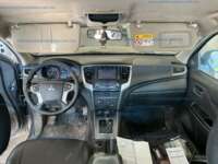 Mitsubishi L200 2022 4p GLS Doble Cabina L4/2.5/T Diesel Aut 4X4 2022 Mitsubishi L200 Ingreso Interiores 19