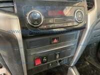 Mitsubishi L200 2022 4p GLS Doble Cabina L4/2.5/T Diesel Aut 4X4 2022 Mitsubishi L200 Ingreso Interiores 3