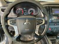 Mitsubishi L200 2022 4p GLS Doble Cabina L4/2.5/T Diesel Aut 4X4 2022 Mitsubishi L200 Ingreso Interiores 7