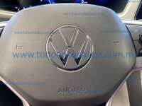 Volkswagen Taigun 2023 5p Highline L3/1.0/T Tiptronic 2023 Volkswagen Taigun Ingreso Interiores 21