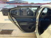 Nissan Versa 2021 4p Sense L4/1.6 Aut IMG_4104