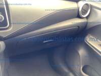 Nissan Versa 2021 4p Sense L4/1.6 Aut IMG_4102