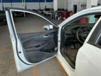 Chevrolet Onix 2023 4p LS L3/1.0/T Aut IMG_9196