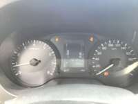 Nissan NP300 Estacas 2021 2p L4/2.5 Man A/A Línea Nueva 2021 Nissan NP300 Estacas Venta Interiores 2