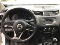 Nissan NP300 Estacas 2021 2p L4/2.5 Man A/A Línea Nueva 2021 Nissan NP300 Estacas Venta Interiores 4