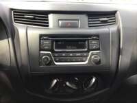 Nissan NP300 Estacas 2021 2p L4/2.5 Man A/A Línea Nueva 2021 Nissan NP300 Estacas Venta Interiores 6