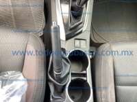 Toyota Corolla 2017 4p Base L4/1.8 CVT   2017 Toyota Corolla Ingreso Interiores 13