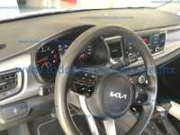 Kia Rio 2023 4p Sedán LX L4/1.6 Aut 2023 Kia Rio Ingreso Interiores 0