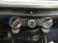 Kia Rio 2023 4p Sedán LX L4/1.6 Aut 2023 Kia Rio Ingreso Interiores 10