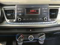 Kia Rio 2023 4p Sedán LX L4/1.6 Aut 2023 Kia Rio Ingreso Interiores 8
