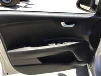 Kia Rio 2023 4p Sedán LX L4/1.6 Aut 2023 Kia Rio Venta Interiores 12