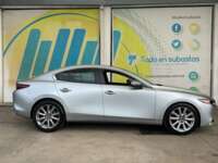 Mazda 3 2021 4p Sedán i Sport L4/2.5 Skyactive-Drive 2021 Mazda 3 Venta Exteriores 4