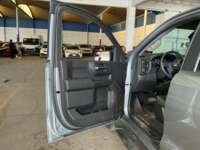 Chevrolet Silverado 2024 4p Custom Doble Cabina 4x4 V8/5.3 Aut IMG_0397
