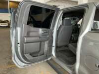 Chevrolet Silverado 2024 4p Custom Doble Cabina 4x4 V8/5.3 Aut IMG_0411