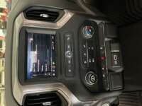 Chevrolet Silverado 2024 4p Custom Doble Cabina 4x4 V8/5.3 Aut IMG_0404