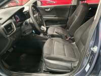 Kia Rio 2021 4p Sedán L L4/1.6 Aut  2021 Kia Rio Venta Interiores 17