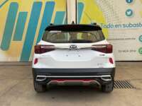 Kia Seltos 2021 5p GT Line L4/1.4 Turbocargado GDI DCT 2021 Kia Seltos Venta Exteriores 6