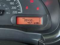 Nissan V-Drive 2022 4p L4/1.6 Man 2022 Nissan V-Drive Venta Interiores 3