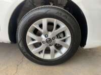 Nissan V-Drive 2022 4p L4/1.6 Man 2022 Nissan V-Drive Venta Llantas 10