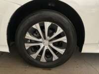 Toyota Prius 2021 5p Base Hibrido L4/1.8 Aut 2021 Toyota Prius Venta Llantas 1