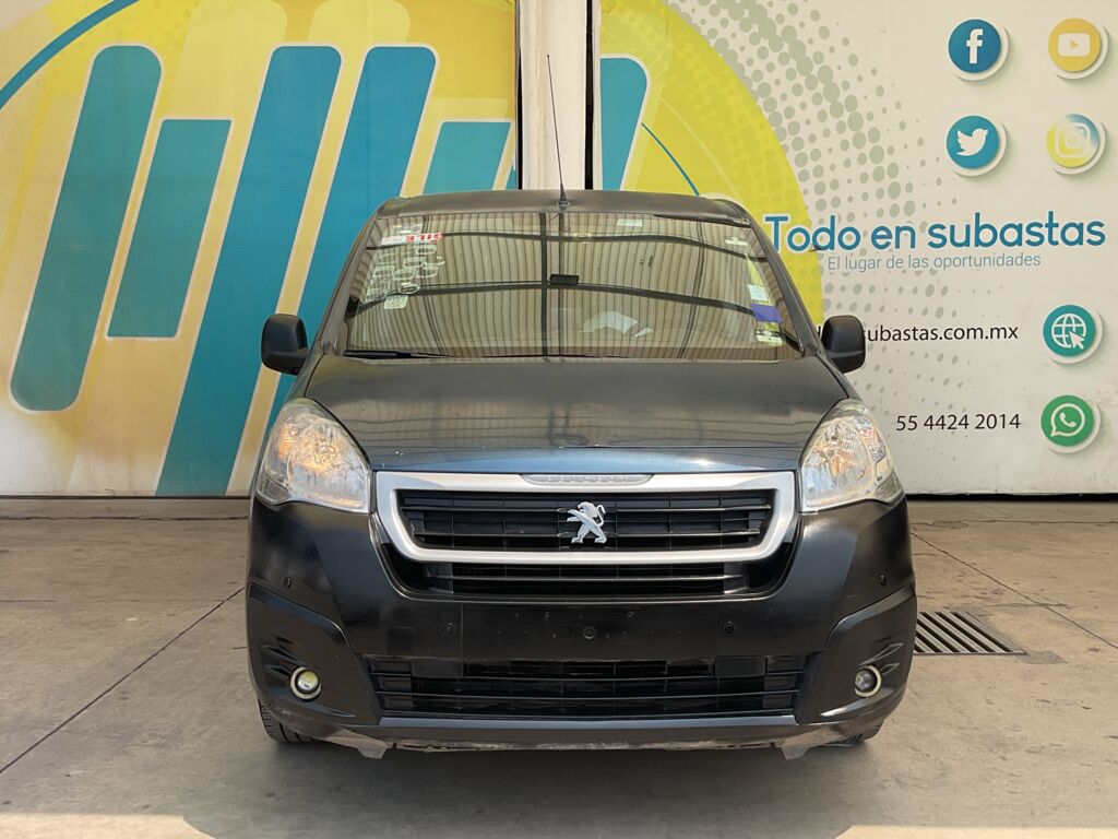 Peugeot Partner 2019 5p L4/1.6/T Diesel Man 2019 Peugeot Partner Venta Exteriores 2