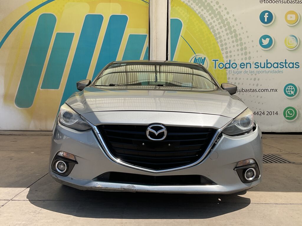 Mazda 3 2016 4p Sedán i Touring L4/2.0 Aut   2016 Mazda 3 Venta Exteriores 2