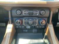 Chevrolet Tahoe 2021 5p High Country V8/6.2 Aut  2021 Chevrolet Tahoe Ingreso Interiores 14