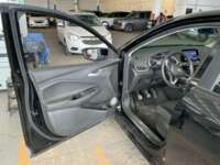 Chevrolet Onix 2025 4p LT L3/1.0 Man  IMG_2250