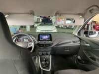Chevrolet Onix 2025 4p LT L3/1.0 Man  IMG_2266