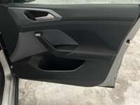 Volkswagen T-Cross 2024 5p Trendline L4/1.6 Aut 2024 Volkswagen T-Cross Venta Interiores 17