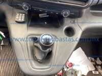Peugeot Partner 2020 5p L4/1.6/T Diesel Man 2020 Peugeot Partner Ingreso Interiores 10
