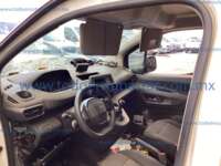 Peugeot Partner 2020 5p L4/1.6/T Diesel Man 2020 Peugeot Partner Ingreso Interiores 17
