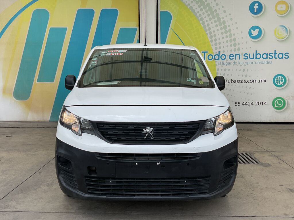 Peugeot Partner 2021 5p L4/1.6/T Diesel Man 2021 Peugeot Partner Venta Exteriores 2