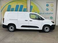 Peugeot Partner 2021 5p L4/1.6/T Diesel Man 2021 Peugeot Partner Venta Exteriores 4