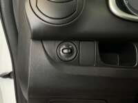 Chevrolet Aveo 2020 4p LS L4/1.5 Man  2020 Chevrolet Aveo Venta Interiores 5