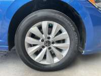Volkswagen Jetta 2024 4p Comfortline L4/1.4/T Tiptronic 2024 Volkswagen Jetta Venta Llantas 10