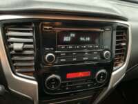 Mitsubishi L200 2021 4p Doble L4/2.5/T Diesel Man 4x4 2021 Mitsubishi L200 Venta Interiores 7