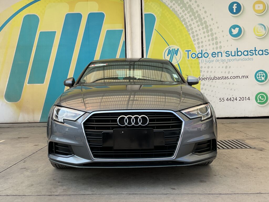 Audi A3 2020 4p Sedán 35 Dynamic L4/1.4/T S-Tronic 2020 Audi A3 Venta Exteriores 2