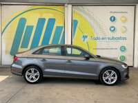 Audi A3 2020 4p Sedán 35 Dynamic L4/1.4/T S-Tronic 2020 Audi A3 Venta Exteriores 4
