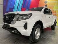 Nissan NP300 Frontier 2022 4p SE L4/2.5 Man 2022 Nissan NP300 Frontier Venta Exteriores 1