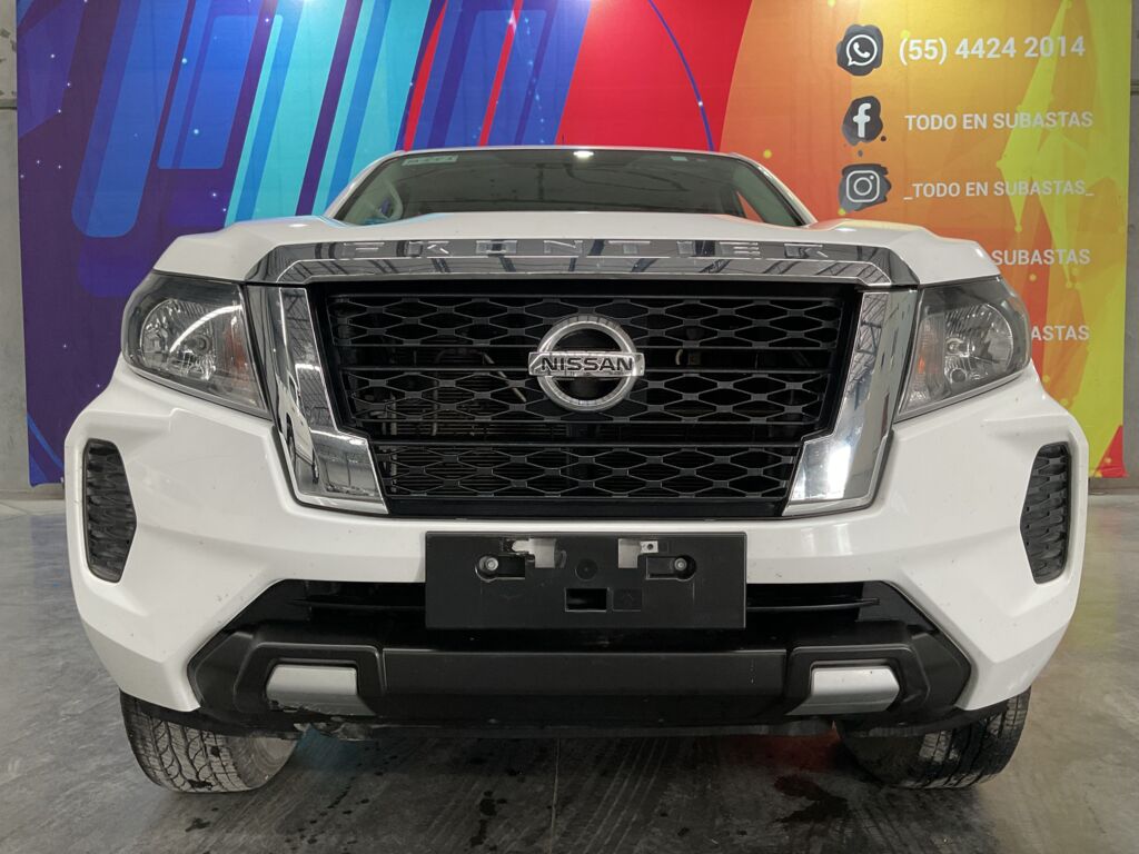 Nissan NP300 Frontier 2022 4p SE L4/2.5 Man 2022 Nissan NP300 Frontier Venta Exteriores 2
