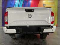 Nissan NP300 Frontier 2022 4p SE L4/2.5 Man 2022 Nissan NP300 Frontier Venta Exteriores 6