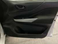 Nissan NP300 Frontier 2022 4p SE L4/2.5 Man 2022 Nissan NP300 Frontier Venta Interiores 16
