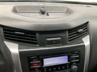 Nissan NP300 Frontier 2022 4p SE L4/2.5 Man 2022 Nissan NP300 Frontier Venta Interiores 7