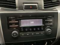 Nissan NP300 Frontier 2022 4p SE L4/2.5 Man 2022 Nissan NP300 Frontier Venta Interiores 8