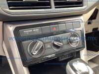 Volkswagen T-Cross 2022 5p Trendline L3/1.0/T Aut 2022 Volkswagen T-Cross Ingreso Interiores 10
